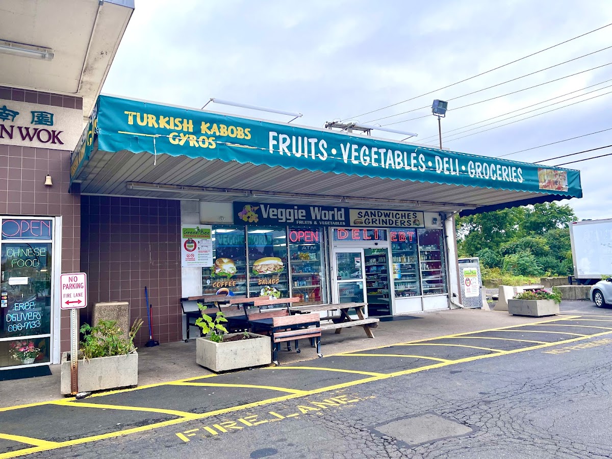 Veggie World Fruit & Vegetables